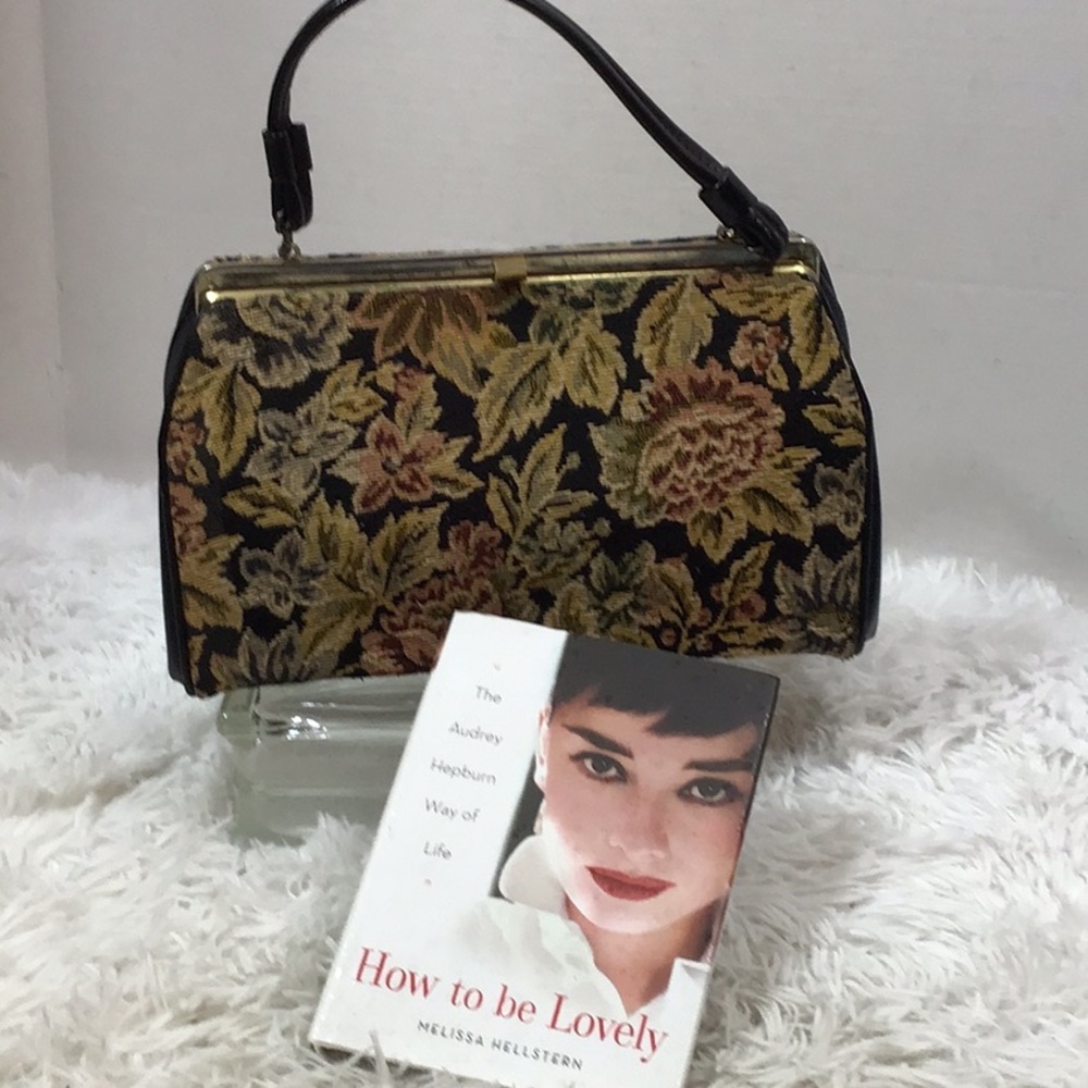 Vintage Dover floral tapestry satchel bag
